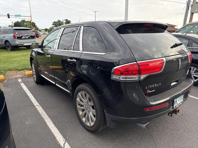 Photo of 2012 Tuxedo Black Metallic Lincoln MKX