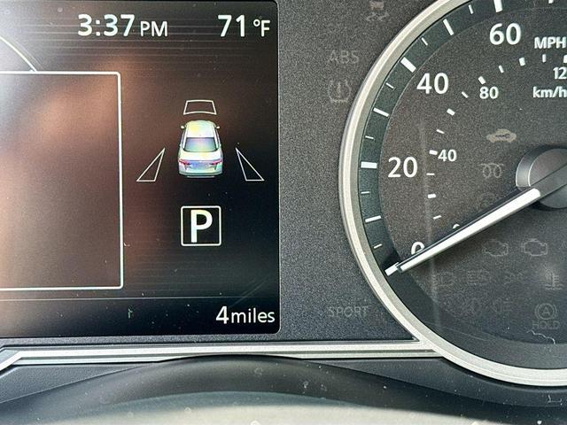 Photo of 2025 Gun Metallic Nissan Versa