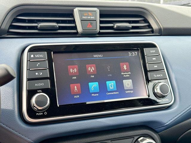 Photo of 2025 Gun Metallic Nissan Versa