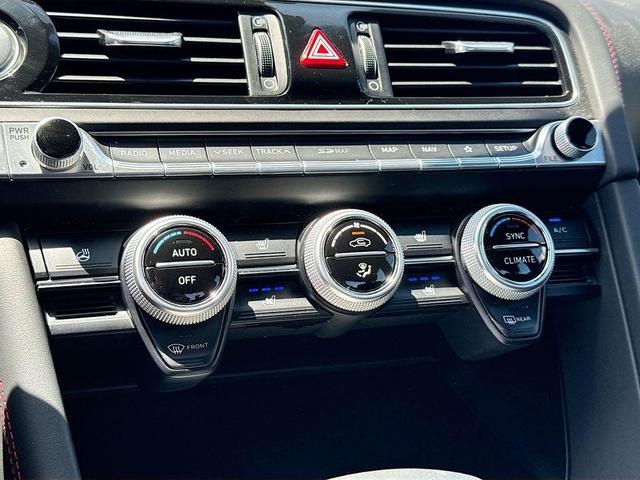 Photo of 2019 Victoria Black Genesis G70