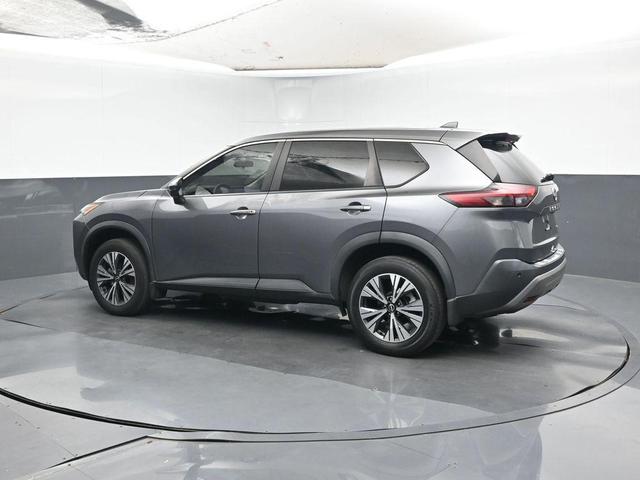 Photo of 2022 Gun Metallic Nissan Rogue