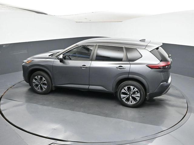 Photo of 2022 Gun Metallic Nissan Rogue