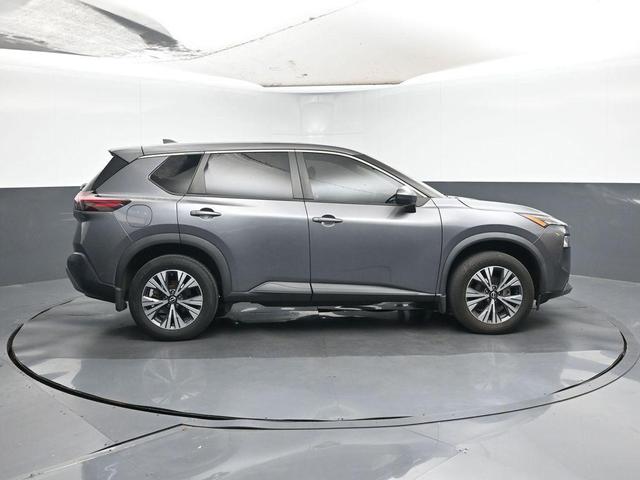 Photo of 2022 Gun Metallic Nissan Rogue