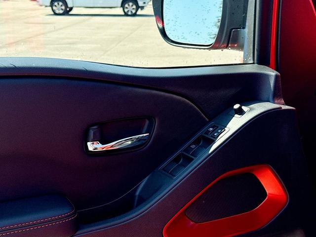 Photo of 2025 Afterburn Orang Nissan Frontier