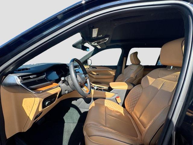 Photo of 2024 Midnight Sky Jeep Grand Cherokee L