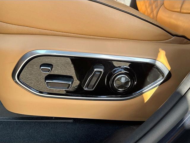 Photo of 2024 Midnight Sky Jeep Grand Cherokee L