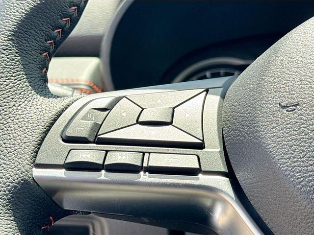 Photo of 2025 Gray Sky Pearl Nissan Versa
