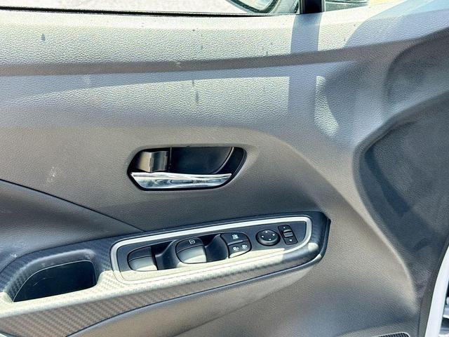 Photo of 2025 Gray Sky Pearl Nissan Versa