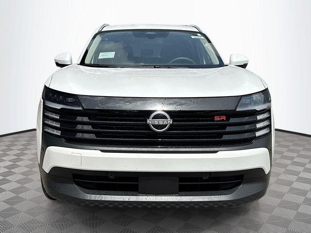 Photo of 2025 Aspen White Tri Nissan Kicks