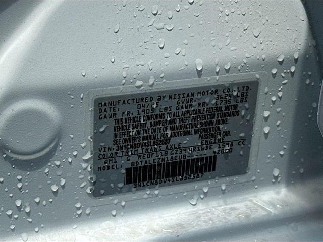 Photo of 2025 Cloud White Nissan Versa