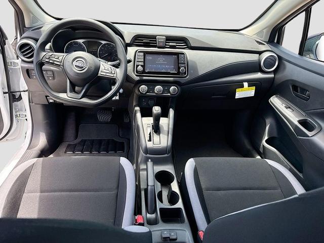 Photo of 2025 Cloud White Nissan Versa