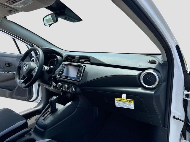 Photo of 2025 Cloud White Nissan Versa