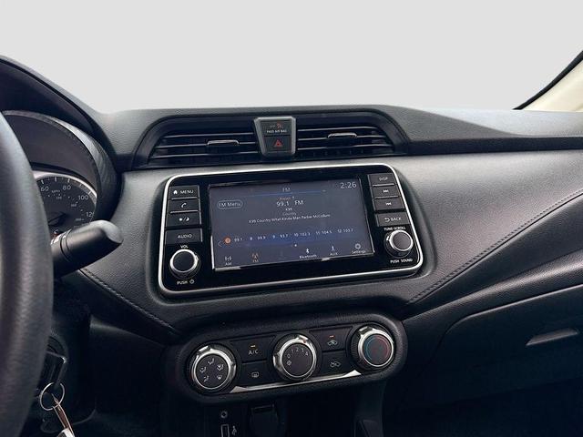 Photo of 2023 Electric Blue Metallic Nissan Versa