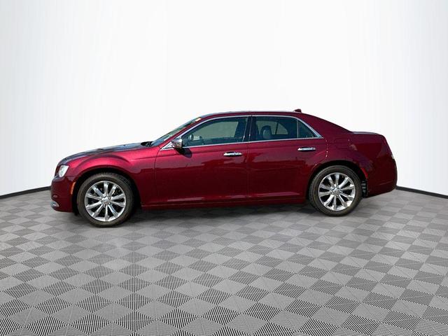 Photo of 2016 Velvet Red Pearlcoat Chrysler 300C