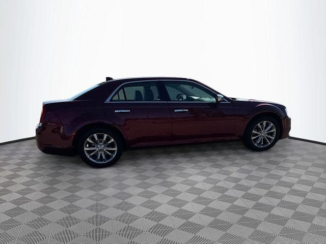 Photo of 2016 Velvet Red Pearlcoat Chrysler 300C