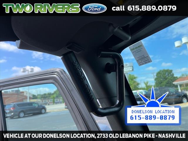 Photo of 2018 Granite Crystal Metallic Clearcoat Jeep Wrangler JK Unlimited