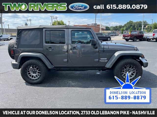 Photo of 2018 Granite Crystal Metallic Clearcoat Jeep Wrangler JK Unlimited