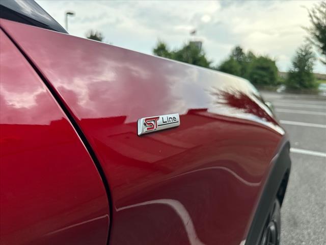 Photo of 2025 Rapid Red Metallic Tinted Clearcoat Ford Explorer