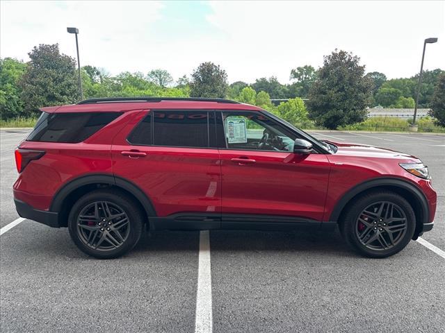 Photo of 2025 Rapid Red Metallic Tinted Clearcoat Ford Explorer