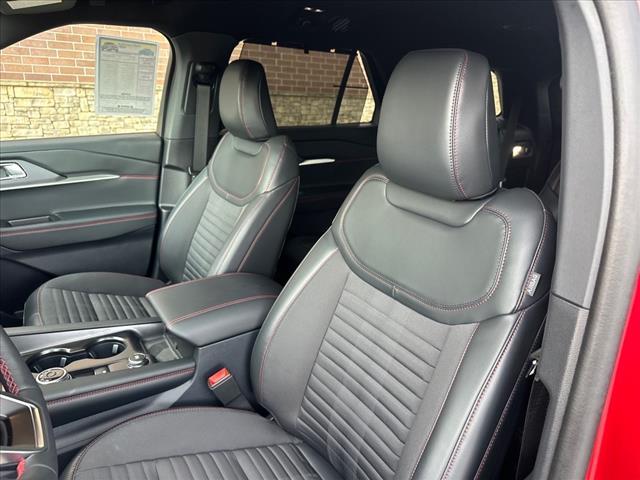 Photo of 2025 Rapid Red Metallic Tinted Clearcoat Ford Explorer