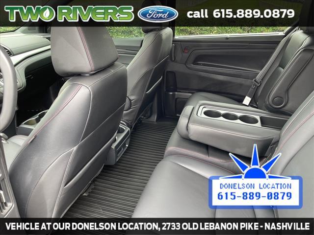 Photo of 2024 Crystal Black Pearl Honda Odyssey