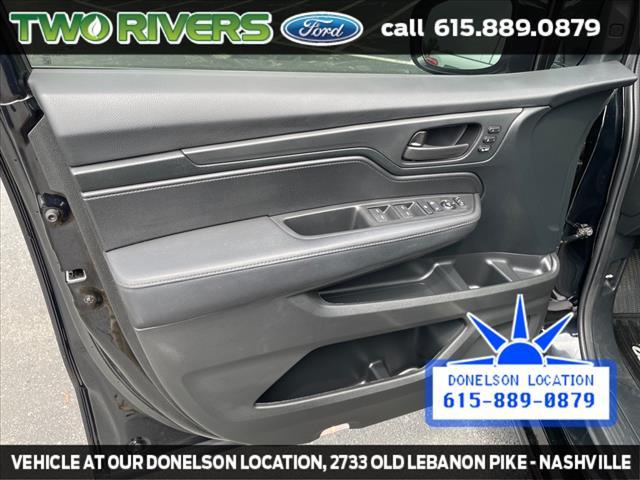 Photo of 2024 Crystal Black Pearl Honda Odyssey