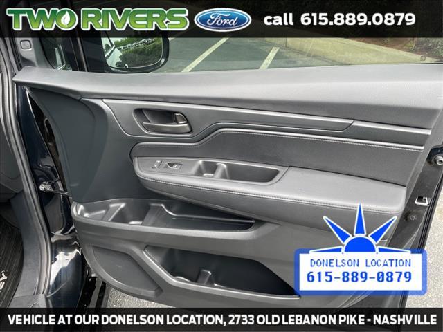 Photo of 2024 Crystal Black Pearl Honda Odyssey