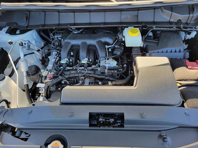 Photo of 2025 Everest White P Nissan Pathfinder