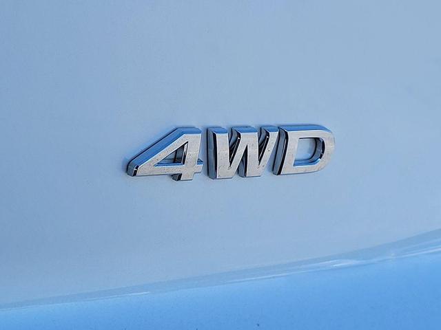Photo of 2025 Everest White P Nissan Pathfinder