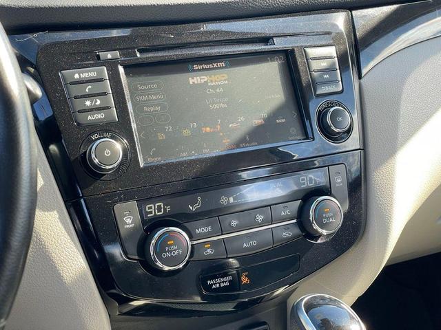 Photo of 2022 Brilliant Silver Metallic Nissan Rogue Sport
