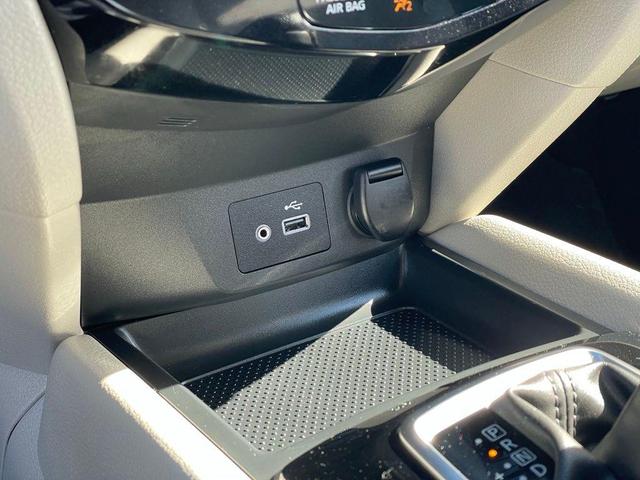 Photo of 2022 Brilliant Silver Metallic Nissan Rogue Sport