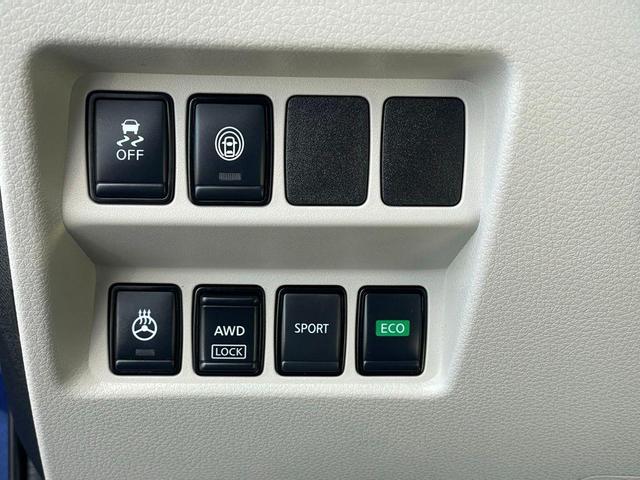Photo of 2022 Brilliant Silver Metallic Nissan Rogue Sport