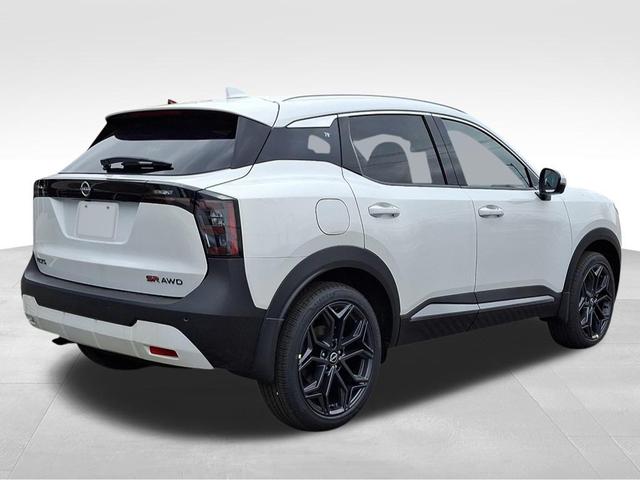 Photo of 2025 Aspen White Tri Nissan Kicks
