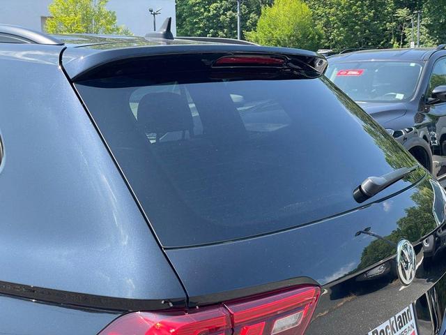 Photo of 2021 Deep Black Pearl Effect Volkswagen Tiguan