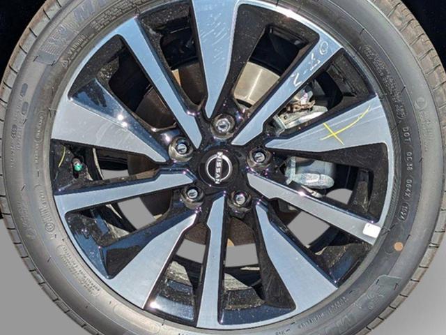 Photo of 2025 Rosewood Metallic Nissan Sentra