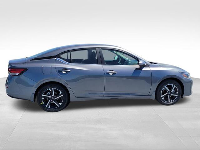 Photo of 2025 Gun Metallic Nissan Sentra
