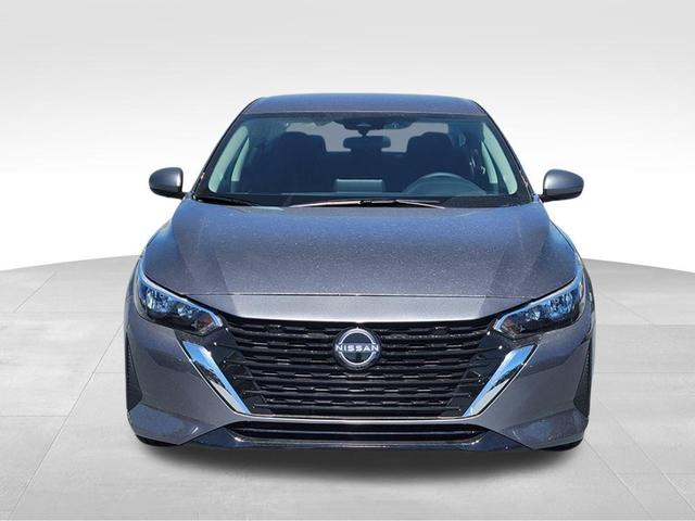Photo of 2025 Gun Metallic Nissan Sentra