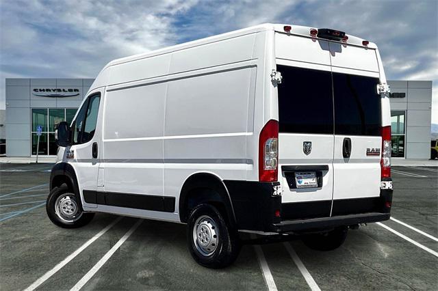 Photo of 2020 Bright White Clearcoat RAM ProMaster 1500