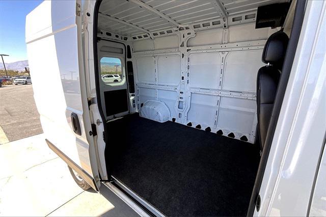 Photo of 2020 Bright White Clearcoat RAM ProMaster 1500