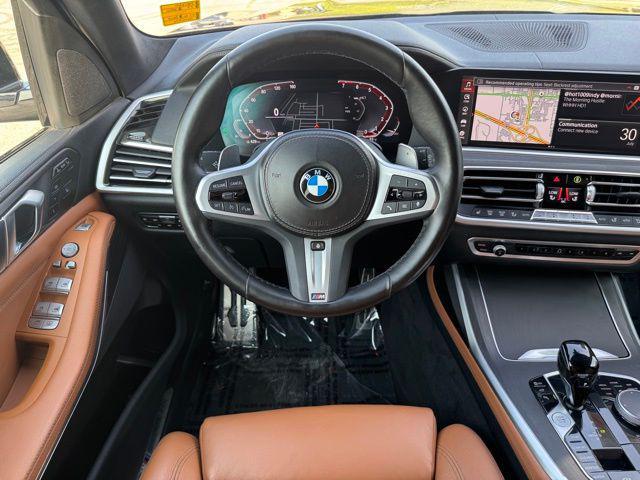 Photo of 2022 Black Sapphire Metallic BMW X7