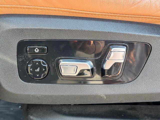 Photo of 2022 Black Sapphire Metallic BMW X7