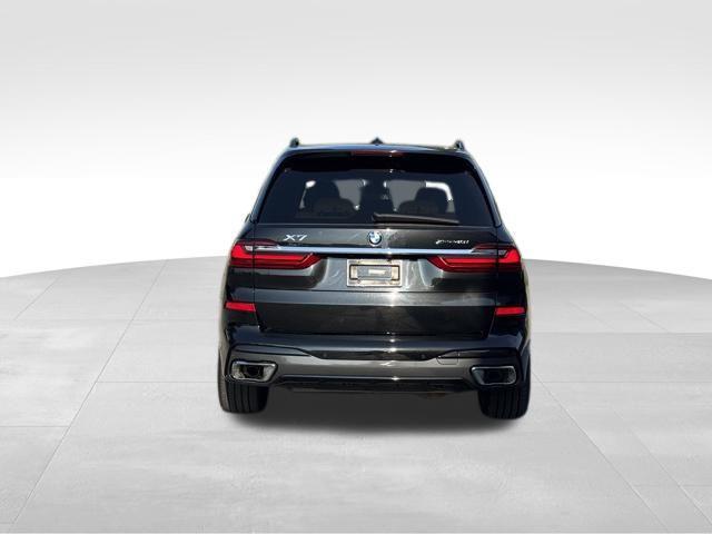 Photo of 2022 Black Sapphire Metallic BMW X7