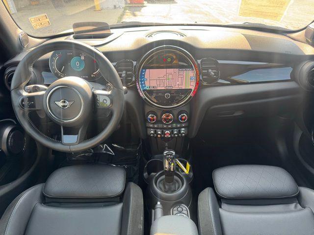 Photo of 2023 Pepper White MINI Hardtop