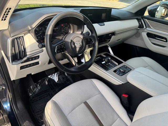 Photo of 2024 Deep Crystal Blue Mica Mazda CX-90