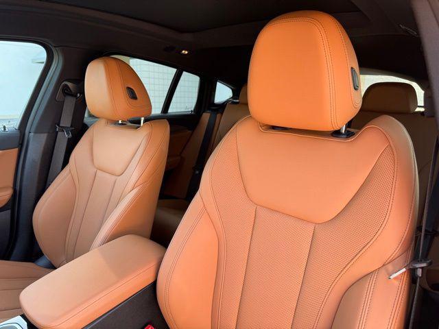Photo of 2025 Brooklyn Grey Metallic BMW X4