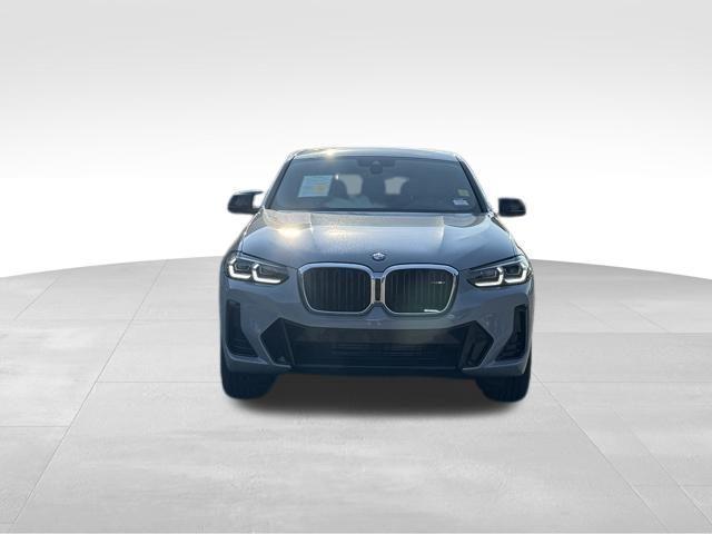 Photo of 2025 Brooklyn Grey Metallic BMW X4