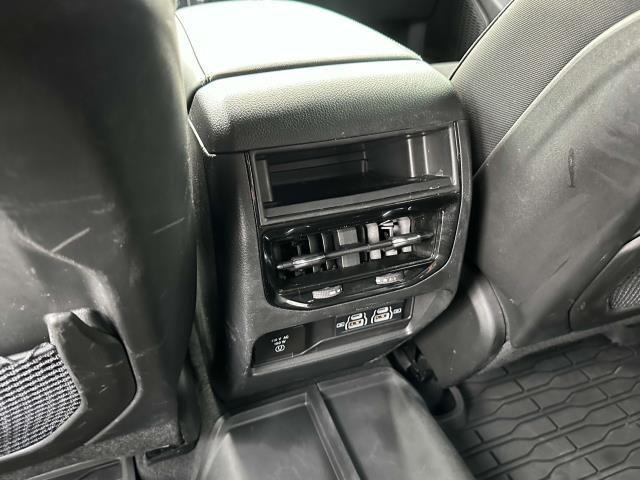 Photo of 2024 Bright White Clearcoat Jeep Grand Cherokee