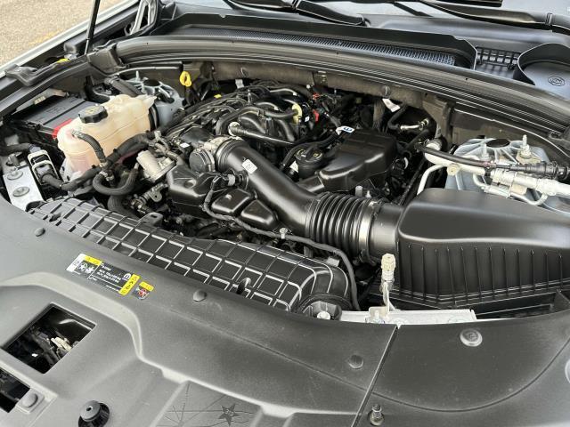 Photo of 2024 Bright White Clearcoat Jeep Grand Cherokee