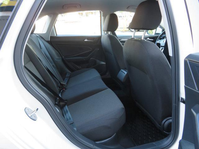 Photo of 2021 Pure White Volkswagen Jetta