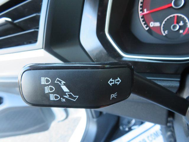 Photo of 2021 Pure White Volkswagen Jetta